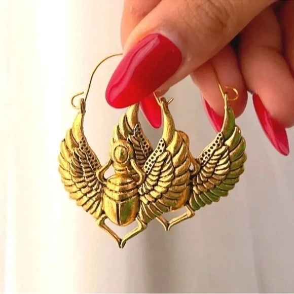 Big Beetle-Egyptian 18k Scarab Talisman Good Luck Earrings - Picture 9 of 9